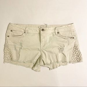 Altair’d State White Cut Off Denim Shorts - 13